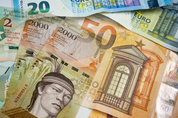Venezuelan Bolivar vs Euro Currency Comparison