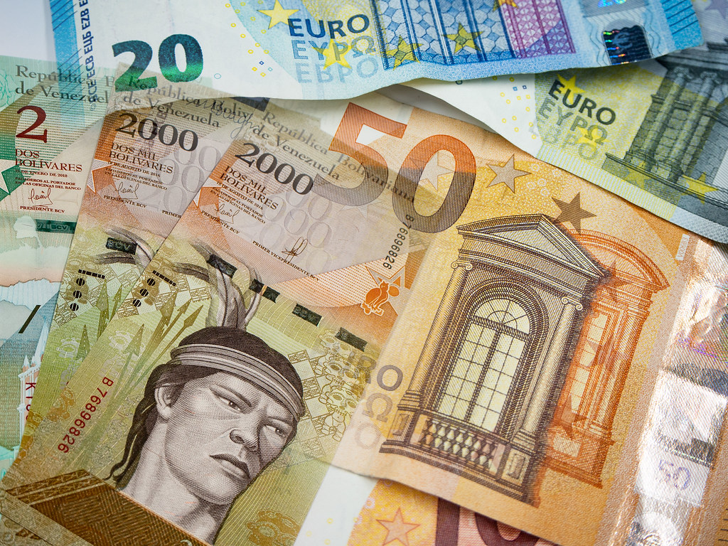 Venezuelan Bolivar vs Euro Currency Comparison